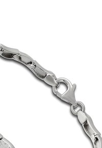 Bracelet en argent avec des maillons entrelacés, texture lisse et fermoir à lobster. Le design est épuré avec une finition polie.