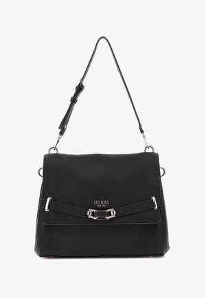 Borsa a tracolla in pelle nera con una forma strutturata, dotata di dettagli in metallo argentato e di una fibbia frontale. Include una tracolla regolabile.