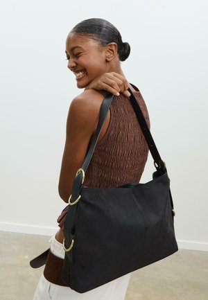 SHOULDER - Handväska - black