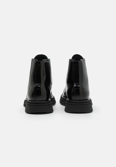 The Antipode Botine cu șireturi - black