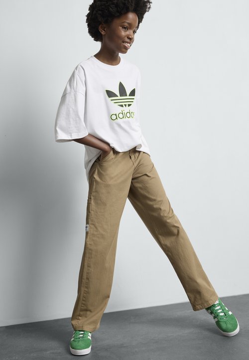 adidas gazelle silver green womens ADIDAS ORIGINALS Green Gazelle Bold sneakers for women  Pavidas