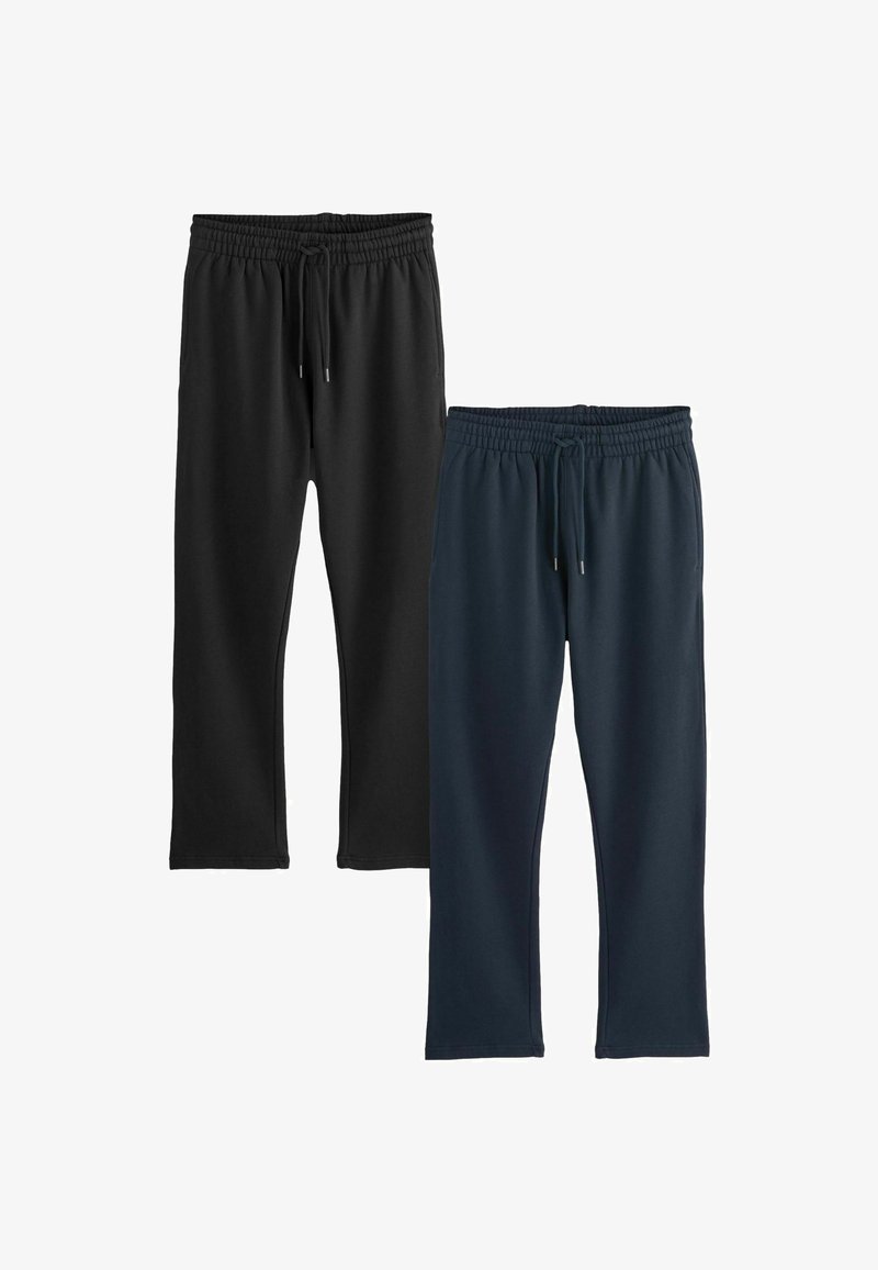 Zwei Paare Jogginghosen: eine schwarze und eine dunkelblaue. Beide verfügen über einen elastischen Bund mit Kordelzug und einem glatten, einfarbigen Stoff.