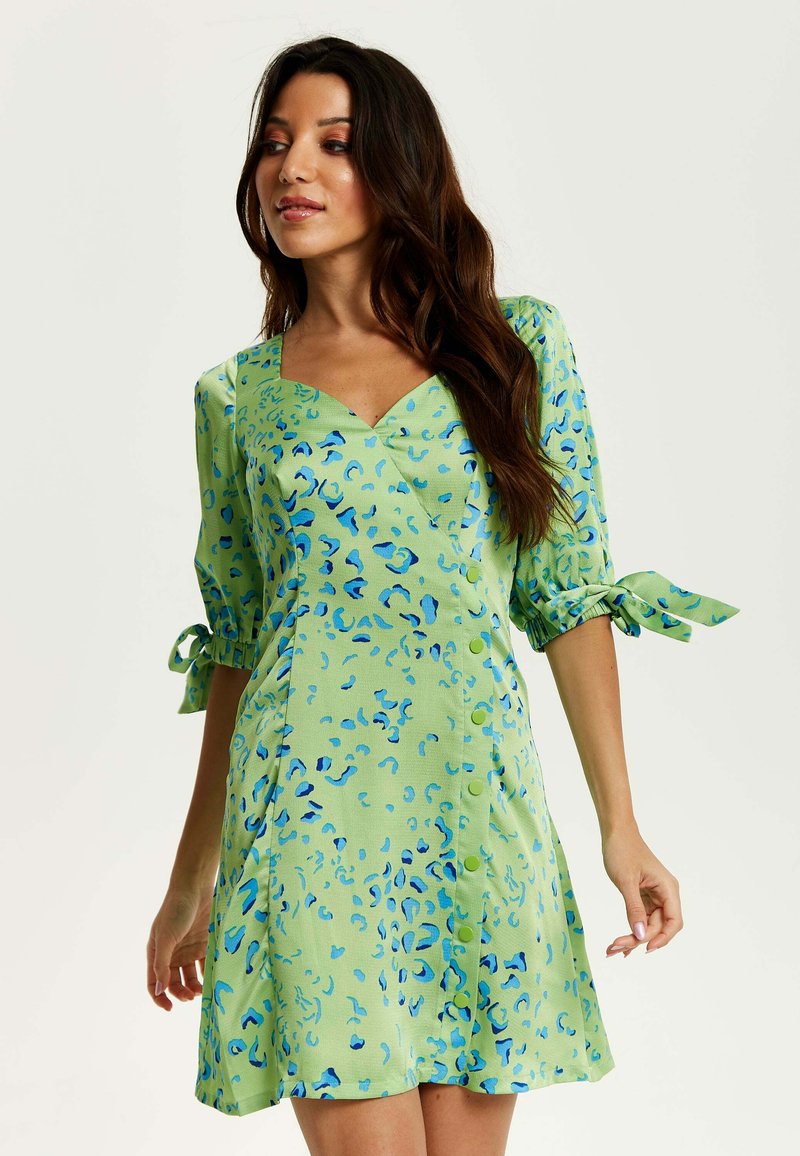 Liquorish ANIMAL PRINT MINI - Day dress - green