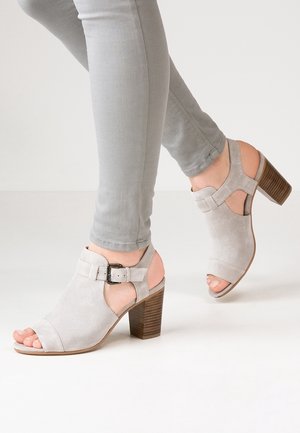 Pier One Páskové sandály  - grey