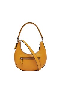 Borsa a mano in pelle gialla con forma curva, manico corto e tracolla removibile. Presenta una tasca frontale con zip e una finitura testurizzata.