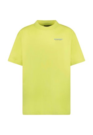 Geel T-shirt met korte mouwen en een ronde hals, met een kleine blauwe tekst "Botanique Cars Jeans" op de linkerborst.