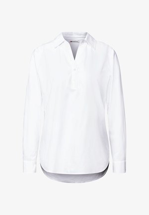 Camisa blanca de manga larga con cuello con solapa, botonera y dobladillo curvo. Hecha de una tela ligera, con una textura suave.