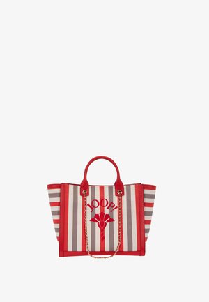 Rot, grau und weiß gestreifter Shopper mit roten Griffen, goldenem Kettendetail und rotem Blumenlogo mit dem Schriftzug „JOOP!“ auf der Vorderseite.