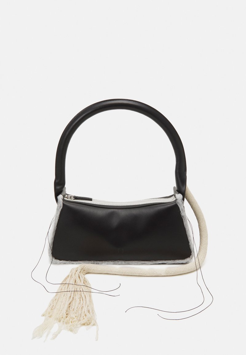 DENTRO - SAVVAS - Bolso de mano - black, Ampliar