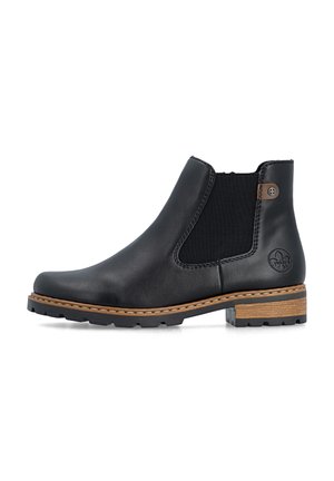 Bottine en cuir noir avec panneaux latéraux élastiques, semelle cousue marron, petit talon en bois et bout rond.