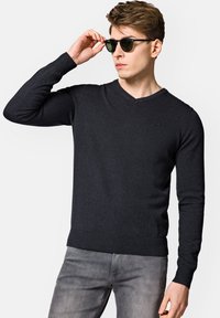 Niewybrane, dark grey