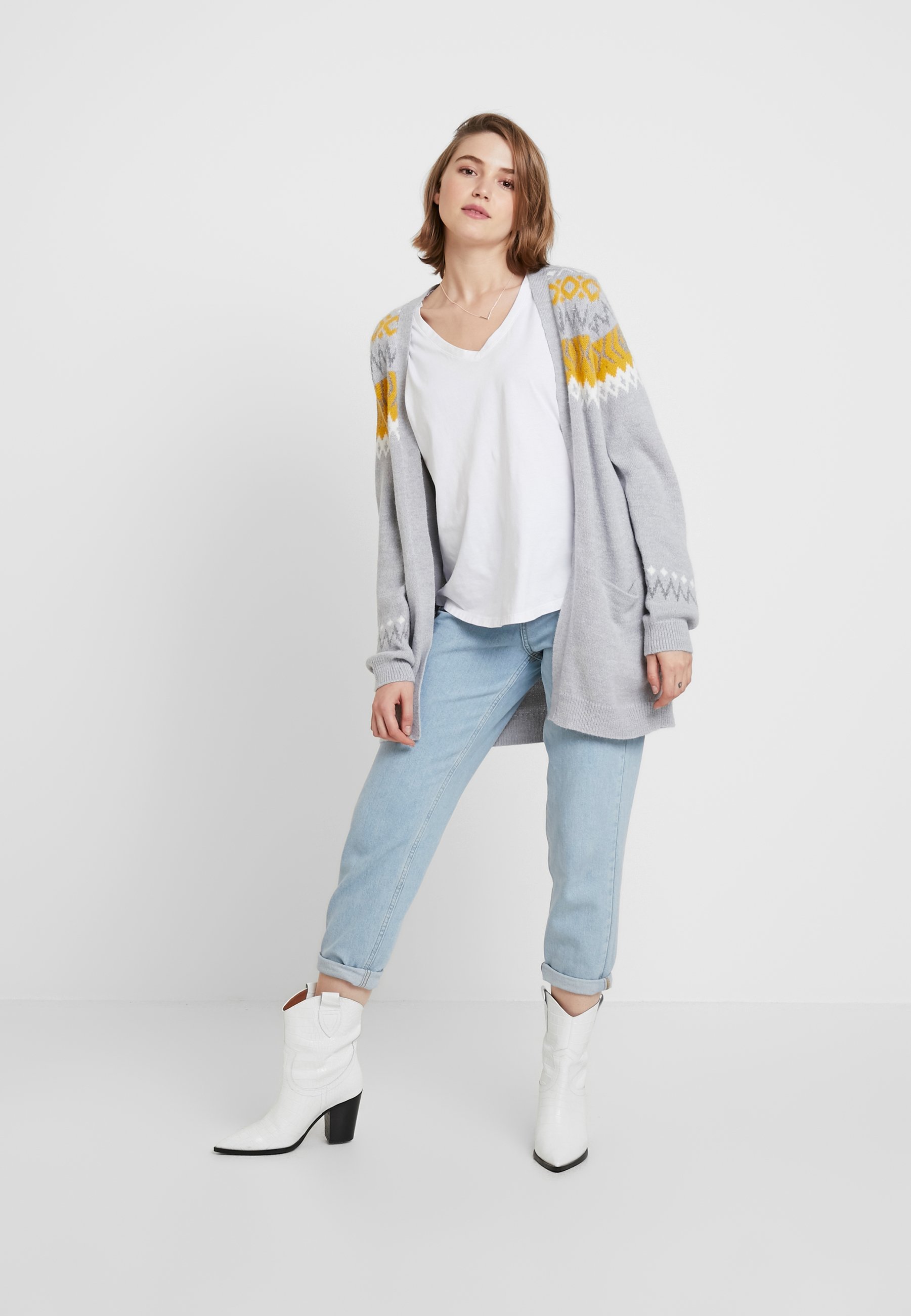 Vila Cardigan light grey melangegolden rod Zalando.no Vila VIHELLAS JACKET Skinnjakke black Zalando.no