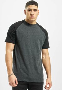 Ej vald, anthracite black