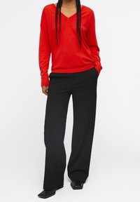 Object Neule - red