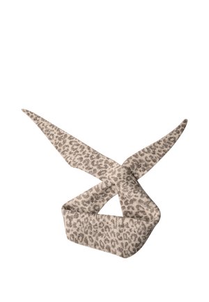Bandeau en tissu doux avec un motif léopard beige et gris noué en un nœud lâche avec deux extrémités pointues.