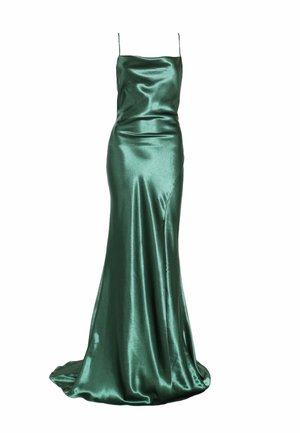 Robe de soirée longue en satin vert émeraude avec fines bretelles spaghetti et une coupe légèrement évasée en bas.