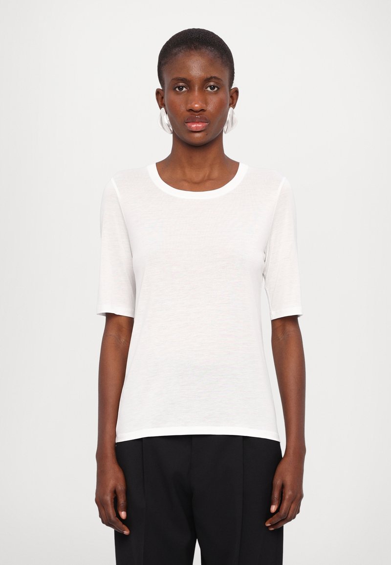 Filippa K - ELENA TEE - T-shirts - white, Forstørre