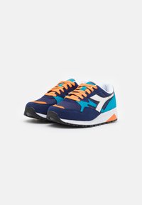 Diadora N902 UNISEX - Sapatilhas - eclipse/mosaic blue