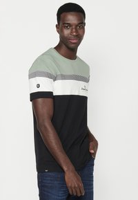 Koroshi SHORT SLEEVE  - Apdrukāts T-krekls - kaki   khaki