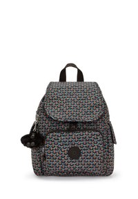 Zaino multicolore con motivo, dotato di chiusura a patta, tasca frontale con zip, toppa con logo e accessorio in peluche attaccato. Realizzato in tessuto resistente.