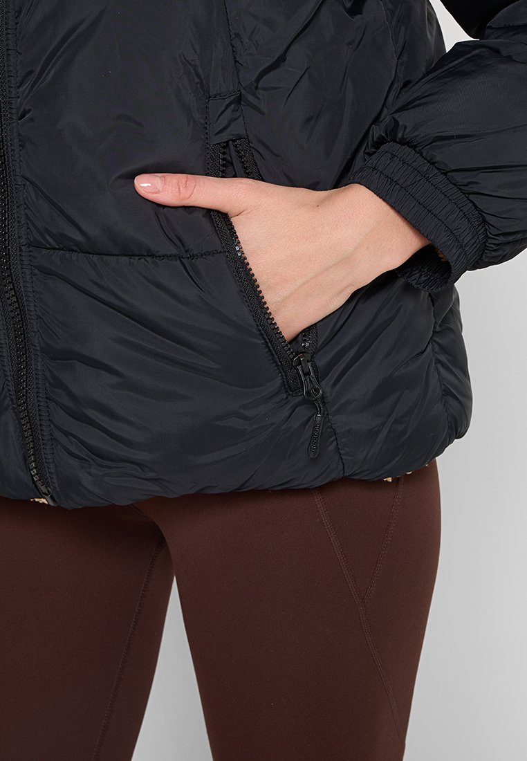 REVERSIBLE PUFFER