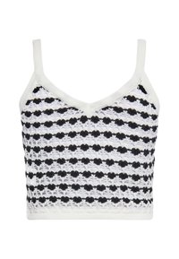 Fekete-fehér kötött crop top V nyakkal, váltakozó szív és csík mintával. Állítható pántokkal.