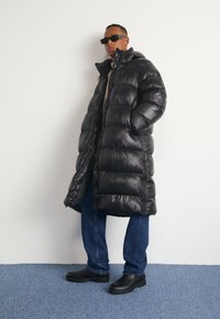 adidas Originals LONG REGEN - Dūnu mētelis - black