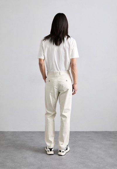 J.LINDEBERG LOIS CLOUD PANTS - Auduma bikses - moonbeam