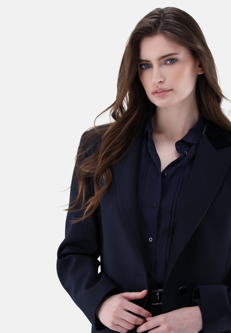 van Laack Short coat blue Zalando