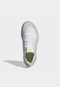 adidas Performance RAPIDMOVE ADVENTURE TRAINER - Treenikenkä - footwear white/pulse lime