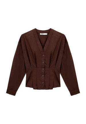 Blusa marrone scuro a maniche lunghe con bottoni, scollo a V, vita aderente e pieghe sottili su sfondo bianco.