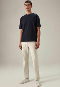 Next SLIM FIT ELASTICATED WAIST - Nohavice - light stone