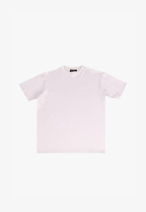 Valge puuvillane T-särk lühikeste varrukatega, ümmargune kaelus ning tikitud brändi logo rinnal. Sile tekstuur, üle mõõtu sobiv lõige.