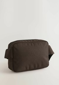 Unselected, brown