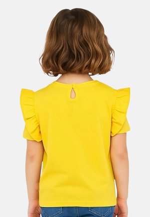 T-shirt jaune à manches courtes avec épaules à volants et une ouverture en goutte d'eau dans le dos, fabriqué en tissu de coton doux.