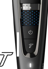 Zwarte elektrische scheerapparaat met een gemarmerde grip, blauwe accenten en een aan/uit-knop. Digitale weergave voor instellingen dichtbij de bovenkant.