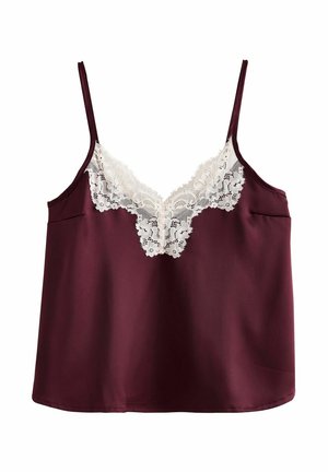 Burgundowa satynowa koszulka z białą koronkową dekoltem w kształcie litery V, regulowanymi ramiączkami i gładką teksturą, z subtelną kieszonką z jednej strony.