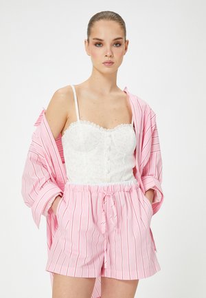 DRAWSTRING - Shorts - white