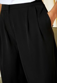 Friends Like These PETITE FIT WIDE SMART  - Széles szárú - black