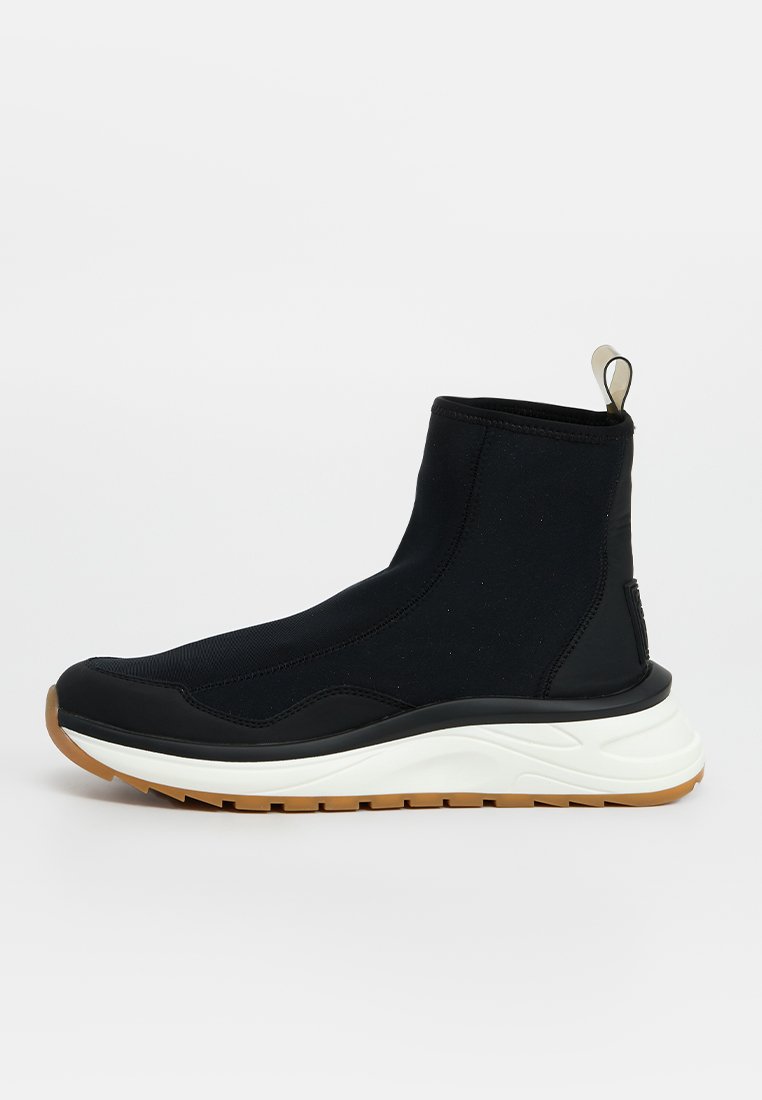 Zapatillas altas