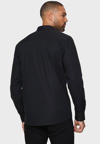 Threadbare OLLY LUXE - Zakelijk overhemd - schwarz