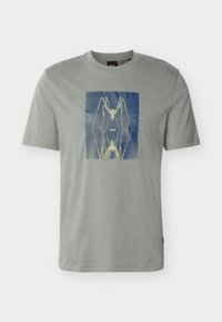 Επιλέχθηκε, open grey