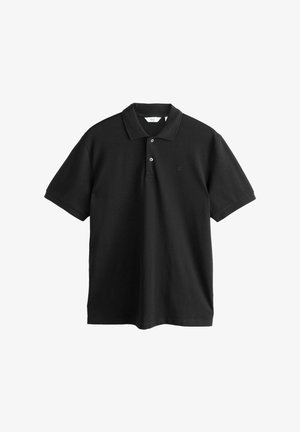 Melnas kokvilnas polo krekls ar īsām piedurknēm, trīs pogu aizdare un smalks logo uz krūtīm. Klasiska piegriezuma un vienkārša dizaina.