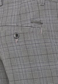 Jack & Jones PREMIUM MARCO JJCONNOR - Chino - asphalt