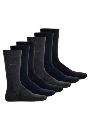 Sechs Paar Socken in verschiedenen Schattierungen von Dunkelgrau und Schwarz, mit einem strukturierten Design und gerippten Bündchen. Der Stoff wirkt weich und langlebig.