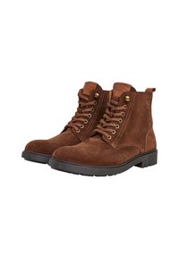 Botas de ante marrón hasta el tobillo, con puntera redonda, cordones marrones en contraste, ojetes de metal y lengüetas laterales; suela de goma negra con acabado texturizado.
