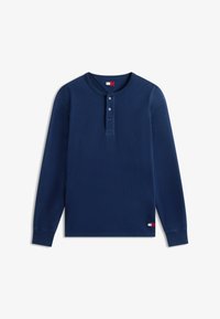 Επιλέχθηκε, dark night navy
