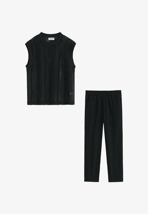 FRILIVIN, ENSEMBLE T-SHIRT DÉBARDEUR PANTALON SET - Pantalon classique - noir