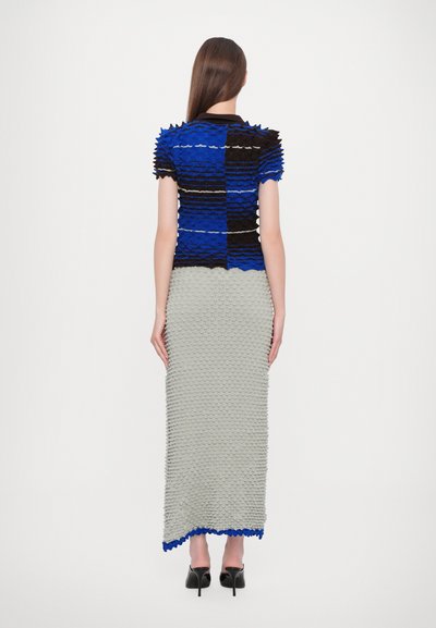 Chet Lo SPIKEY GRADIENT - Tricou cu imprimeu - electric blue/brown/mint