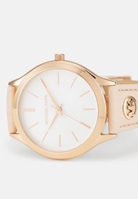 Michael Kors SLIM RUNWAY WATCH - Karóra - nude